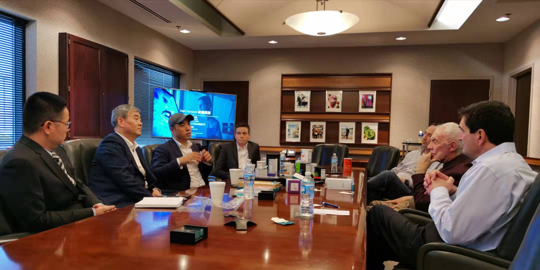 三八婦樂集團(tuán)董事長袁曉峰赴美國考察